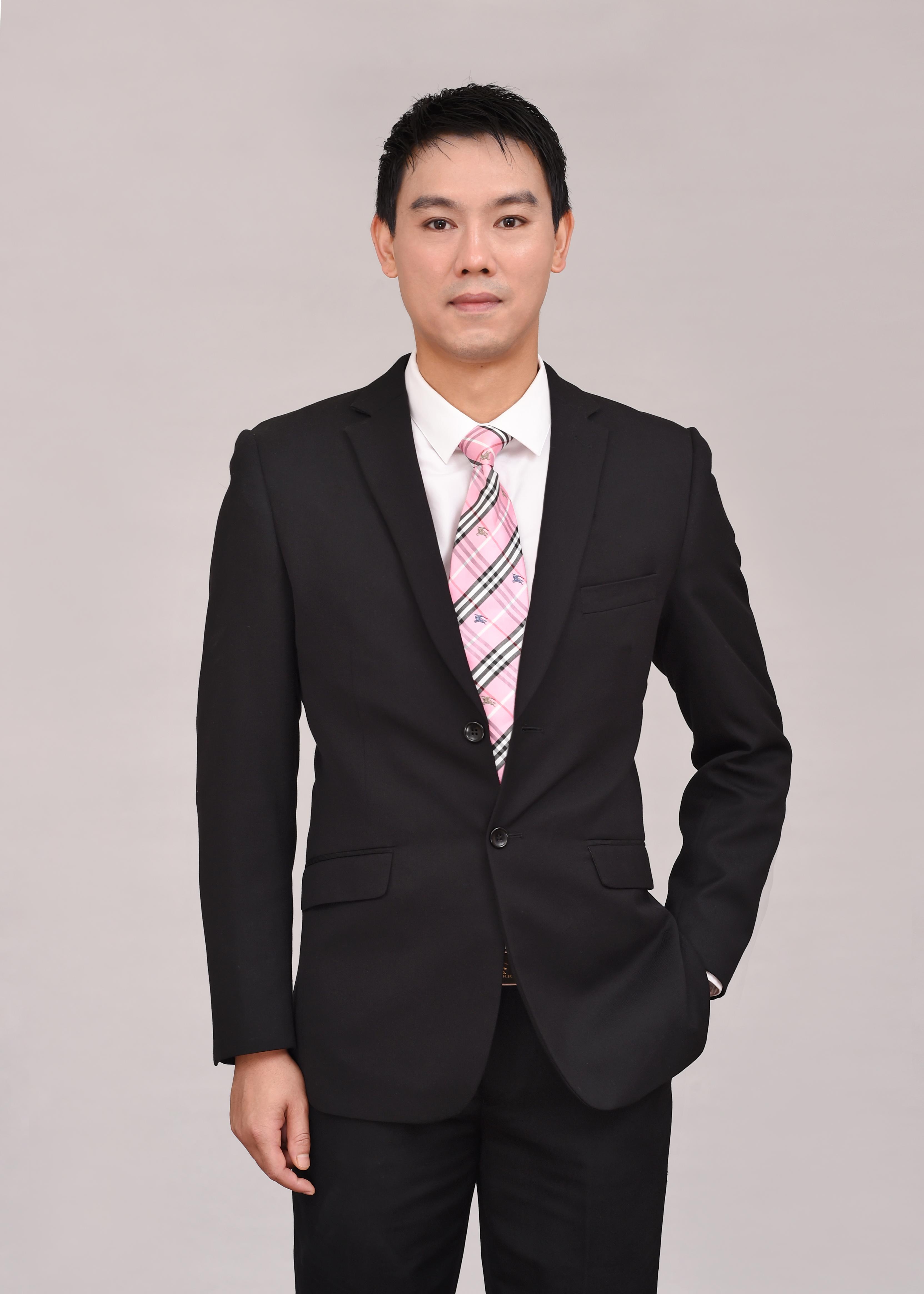 岳赣暖 制作统筹负责人
